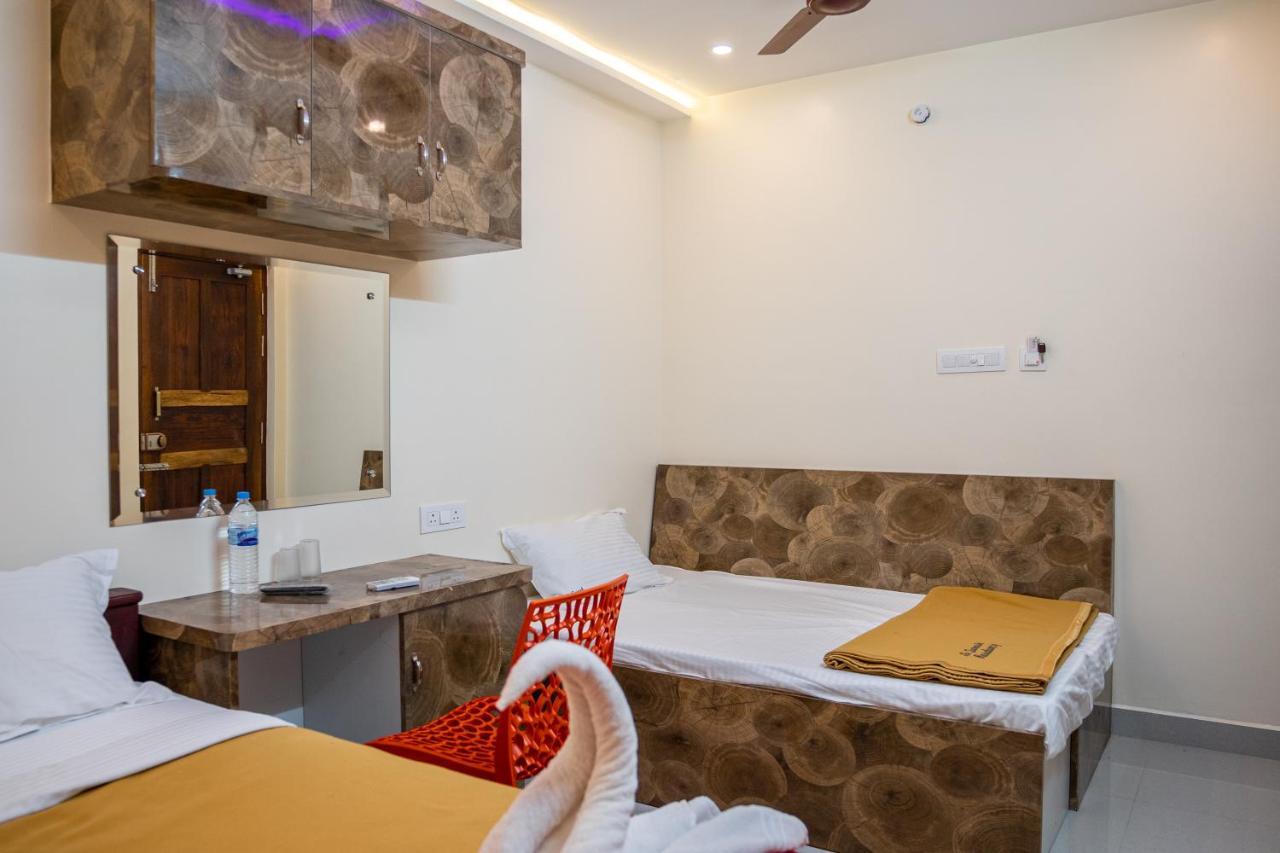 Le Suresh Guest House Pondicherry Exterior foto